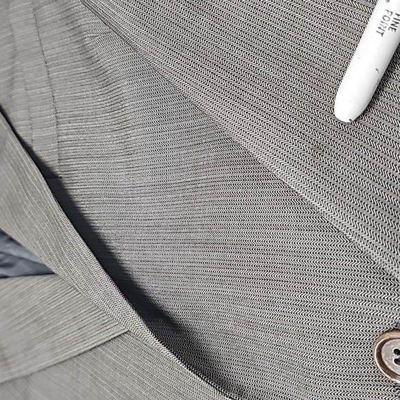 Armani Collezioni size 42L suit jacket blazer grey few tiny stains see pics - Picture 3 of 14